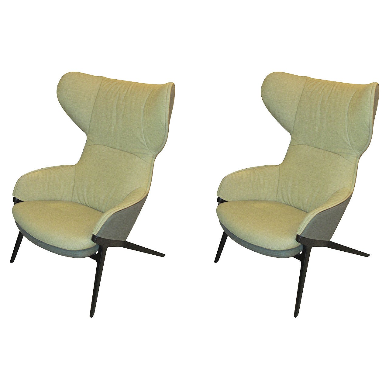 Pair of Cassina P22 Armchairs