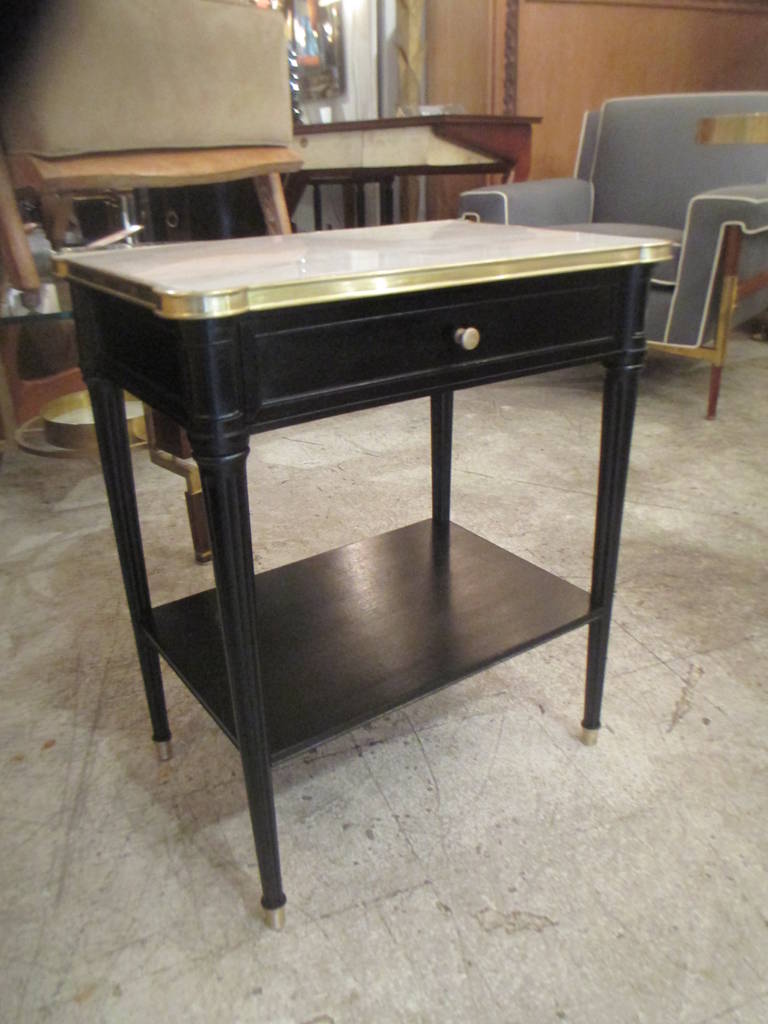 Pair of Louis XVI Style Ebonized, Bronzed Trimmed Marble-Top End Tables In Excellent Condition In New York, NY
