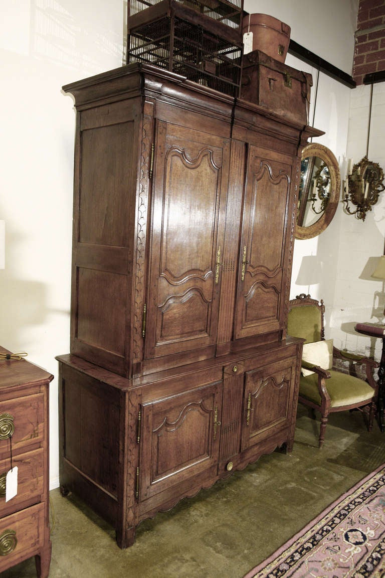Antique Buffet du Corps