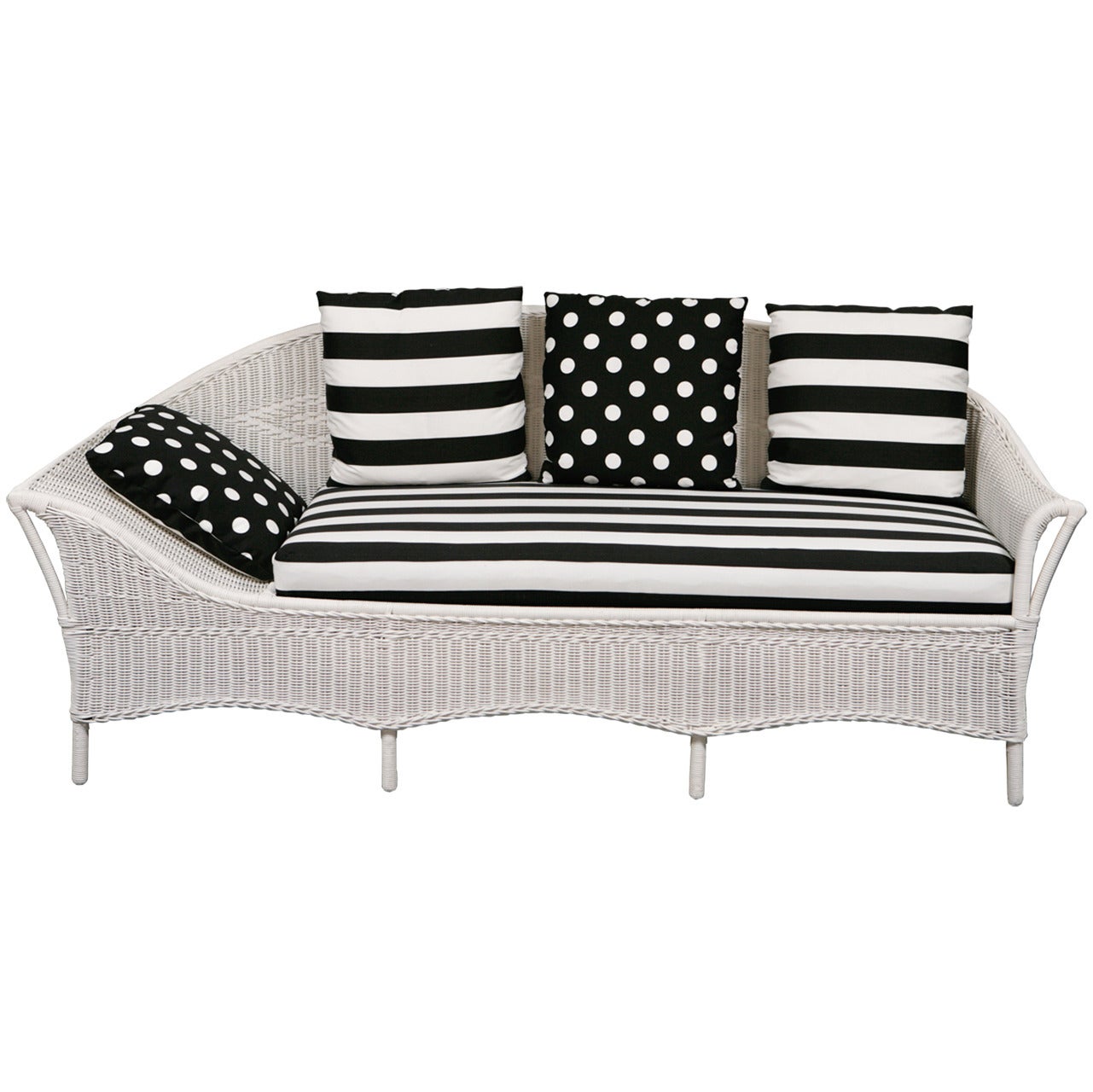 Deco Wicker Sofa / Day Bed