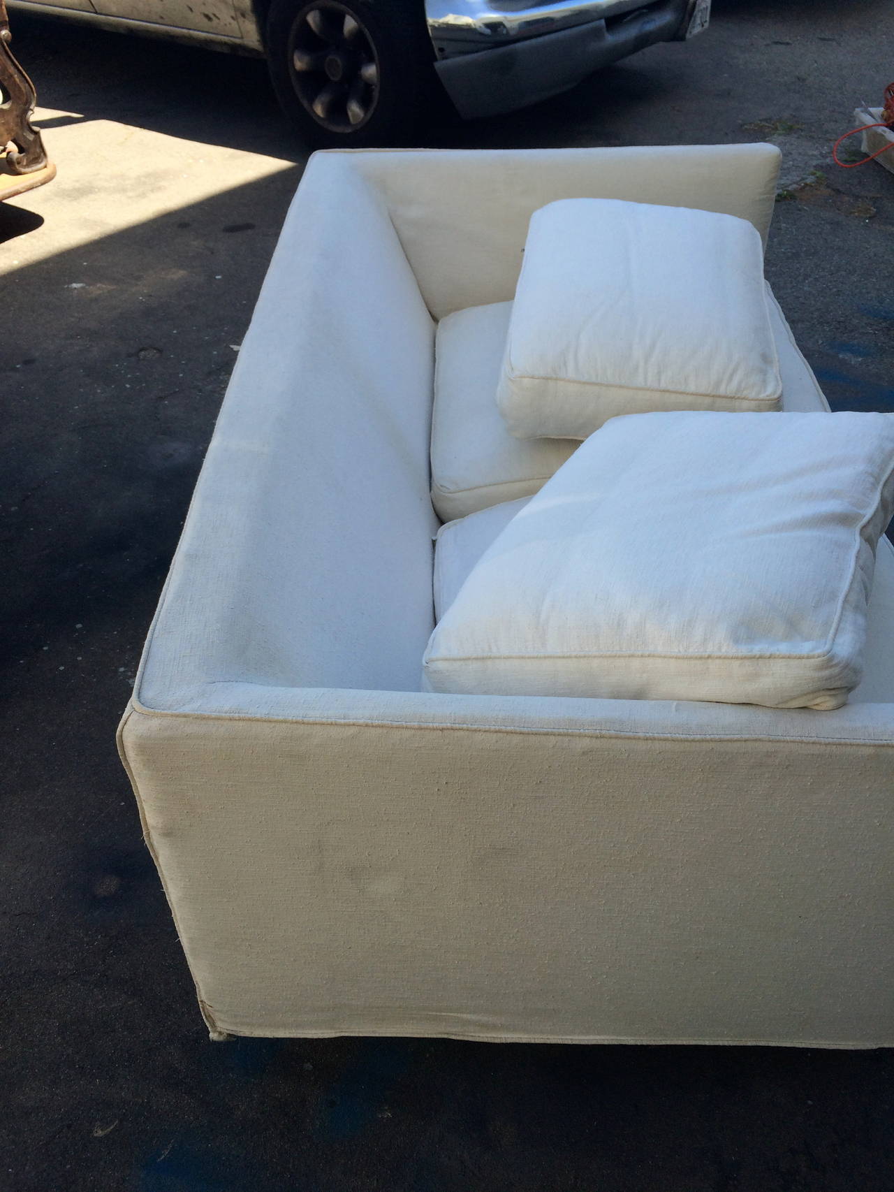 Pair of Modernist Sofas by Ben Thompson for Design Research In Good Condition For Sale In Treasure Island, CA