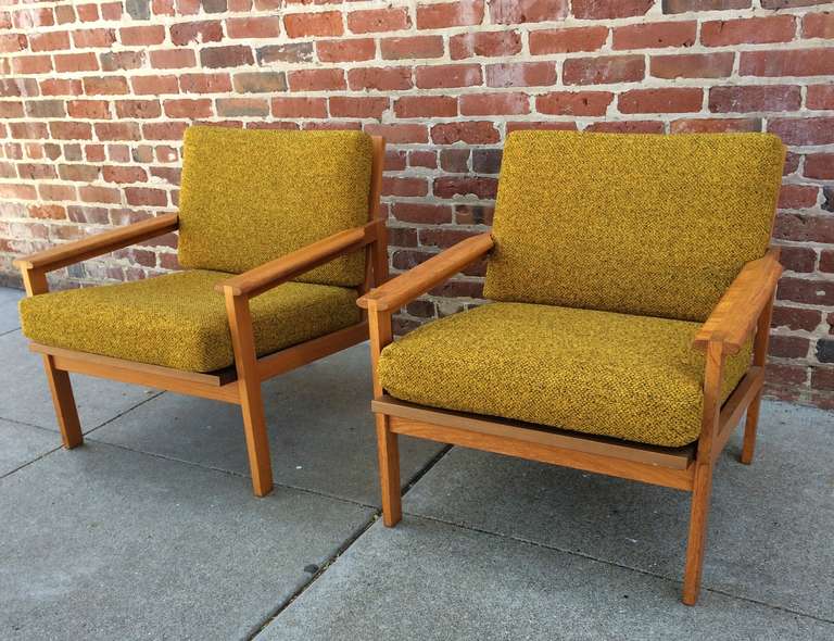 Danish Modern Lounge Chairs by Illum Wikkelso For Sale 1