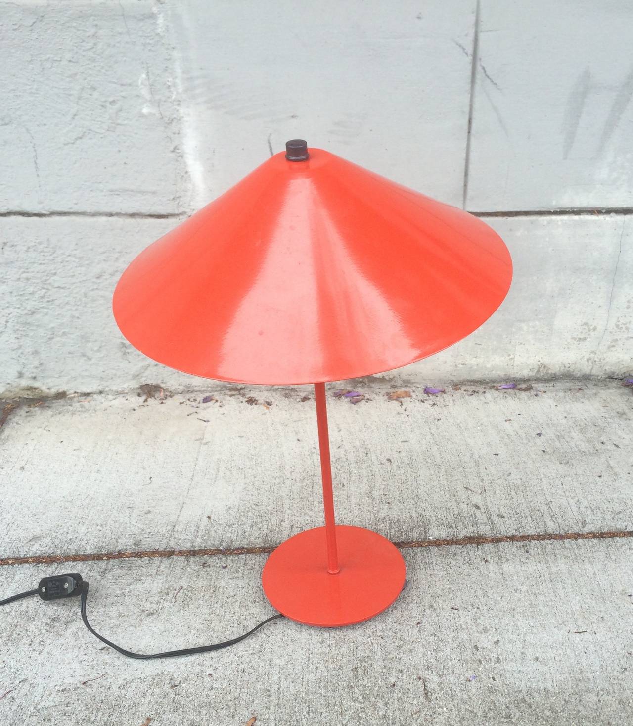 Neo Pop Table Lamp
painted metal base, and metal shade
circa 1980
Excellent condition