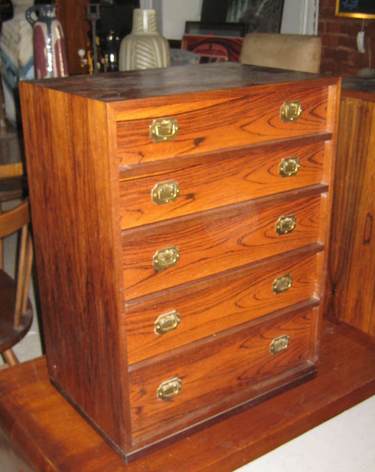 Minature campaign chest in highly figured rosewood, with brass hardware. Wonderful construction. Perfect for occasional table, silver chest, or entryway. For Poul Jeppersen.