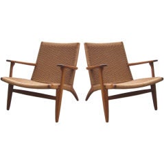 Pair of Hans Wegner CH25 Lounge Chairs