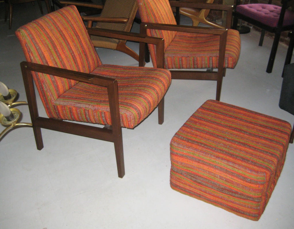 Mid-Century Modern Pair of Edward Wormley for Dunbar Lounge Chairs/Ottoman Cube