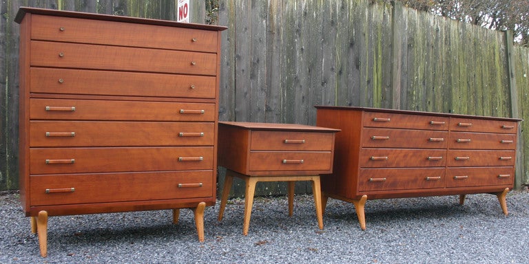 Renzo Rutili for John Stuart Nightstand In Good Condition For Sale In Southampton, NY