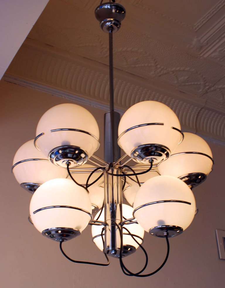 Sarfatti Style Chandelier In Excellent Condition For Sale In Southampton, NY