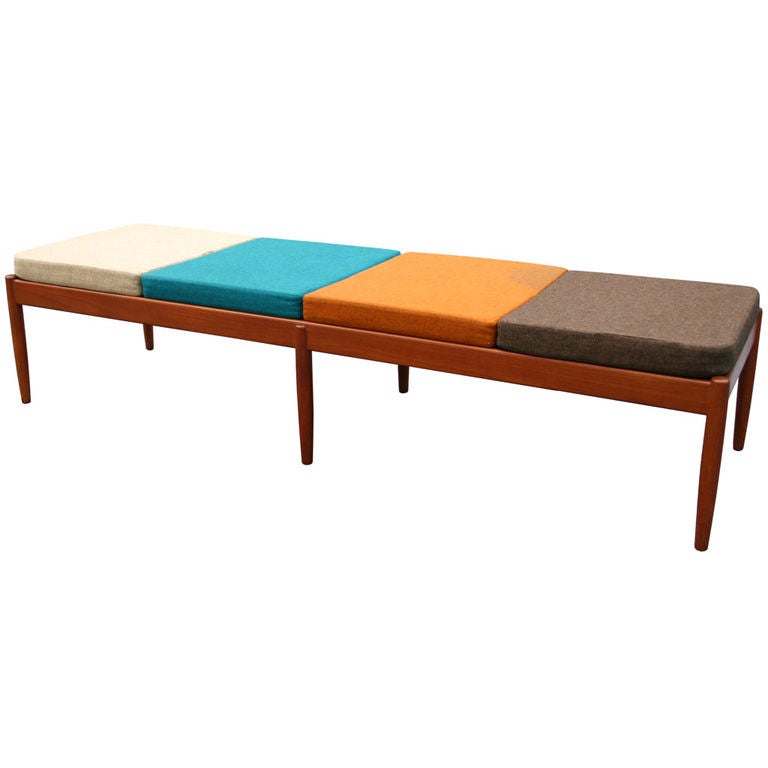 Poul Dinesen Bench