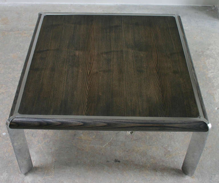Late 20th Century Pair Italian Coffee Tables For Sale