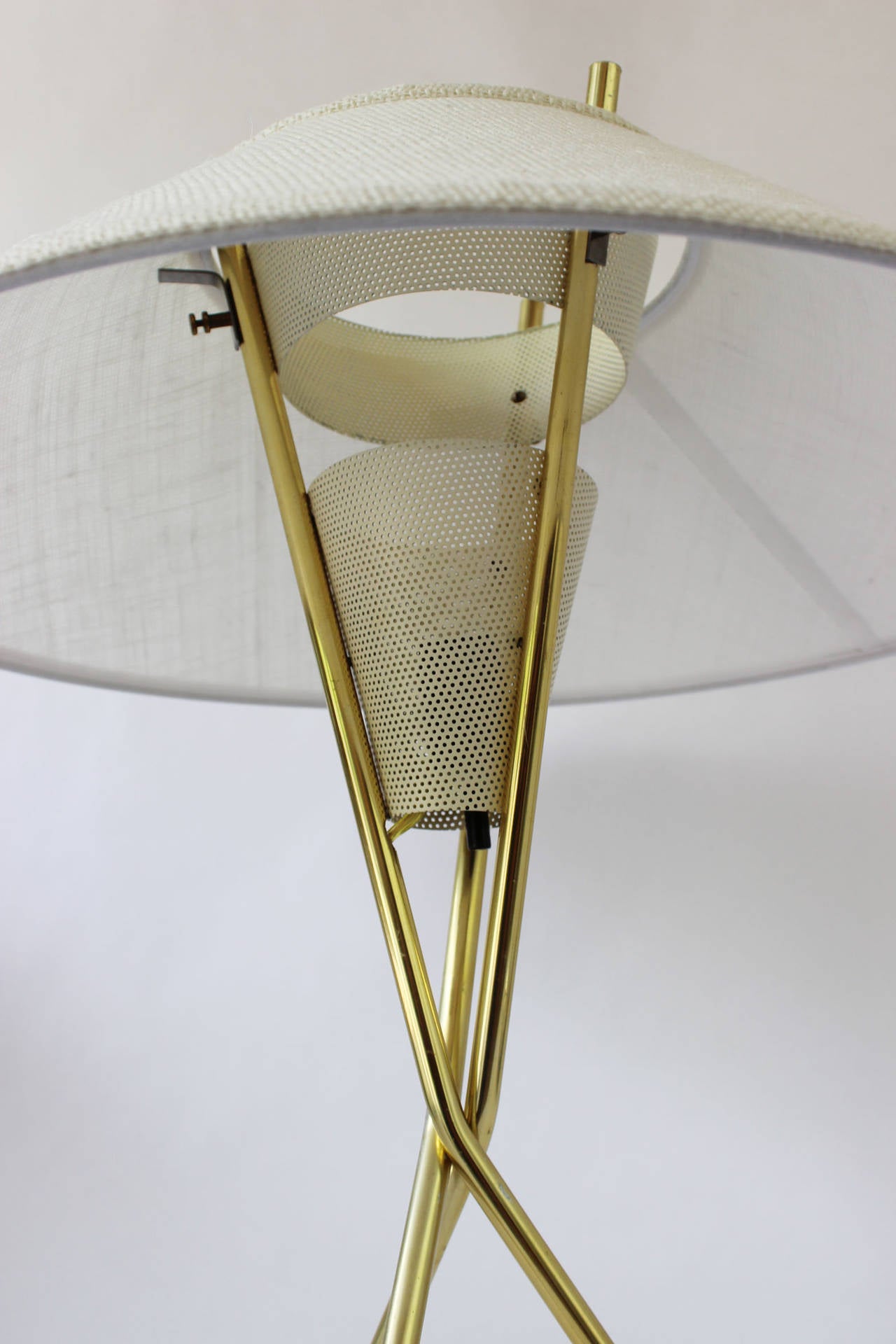 Pair Gerald Thurston Tripod Lamps In Excellent Condition In Southampton, NY
