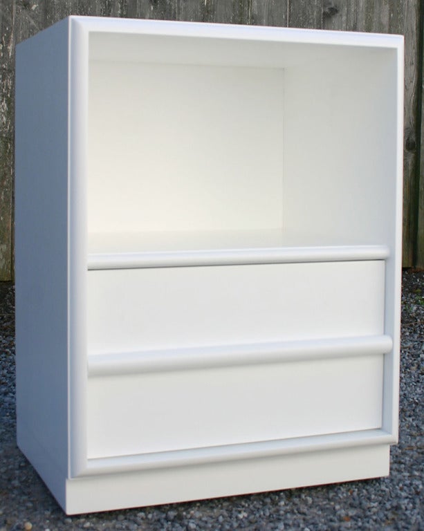 Pair Robsjohn-Gibbings Nightstands