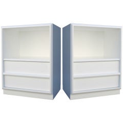 Pair Robsjohn-Gibbings Nightstands 4