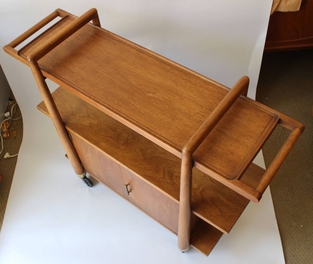 Walnut Bar Cart In Excellent Condition In Southampton, NY