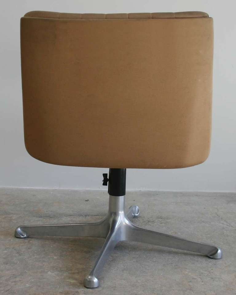 Italian Borsani for Tecno Swivel Chairs For Sale