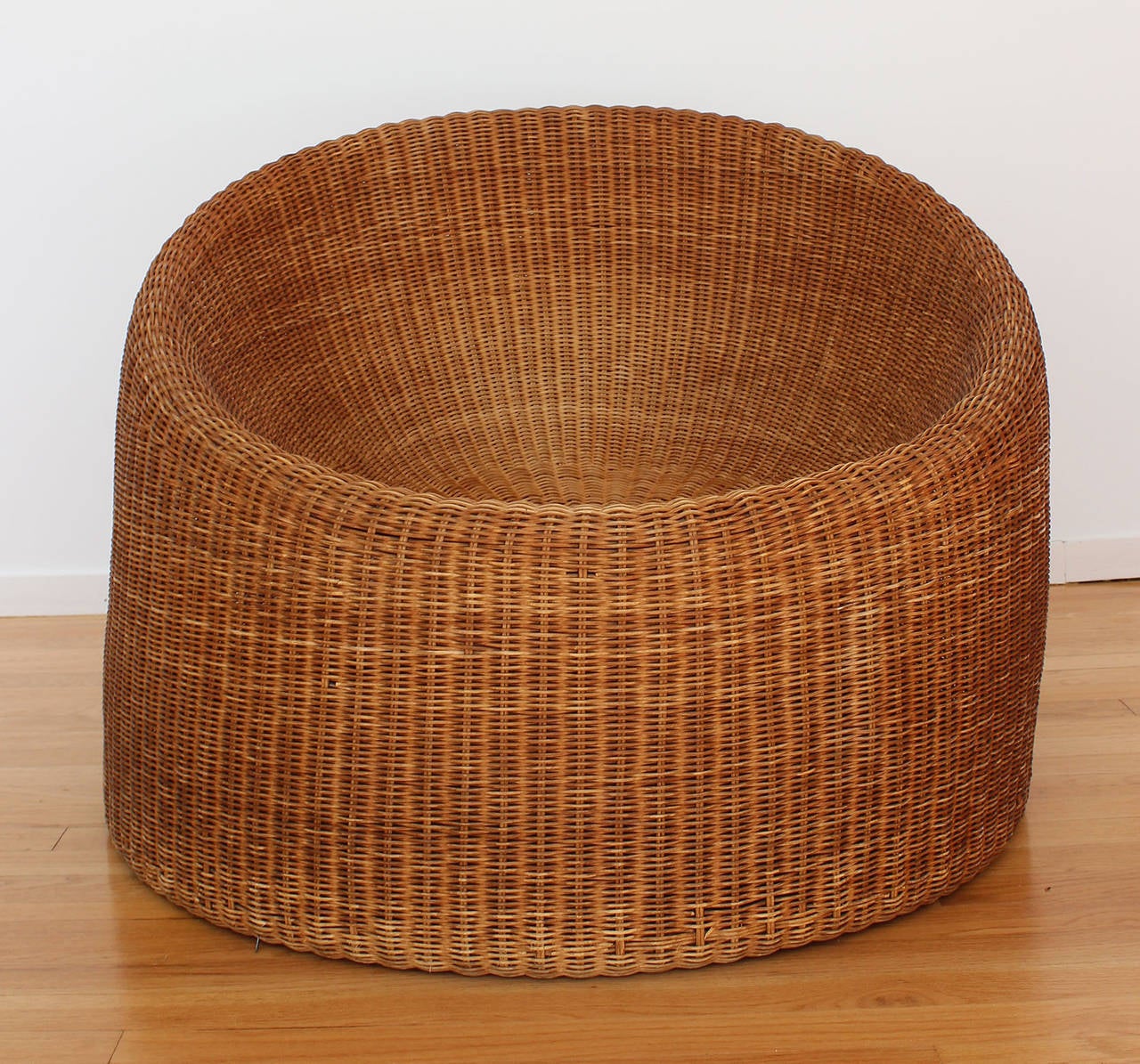 Mid-Century Modern Eero Aarnio Rattan Chair