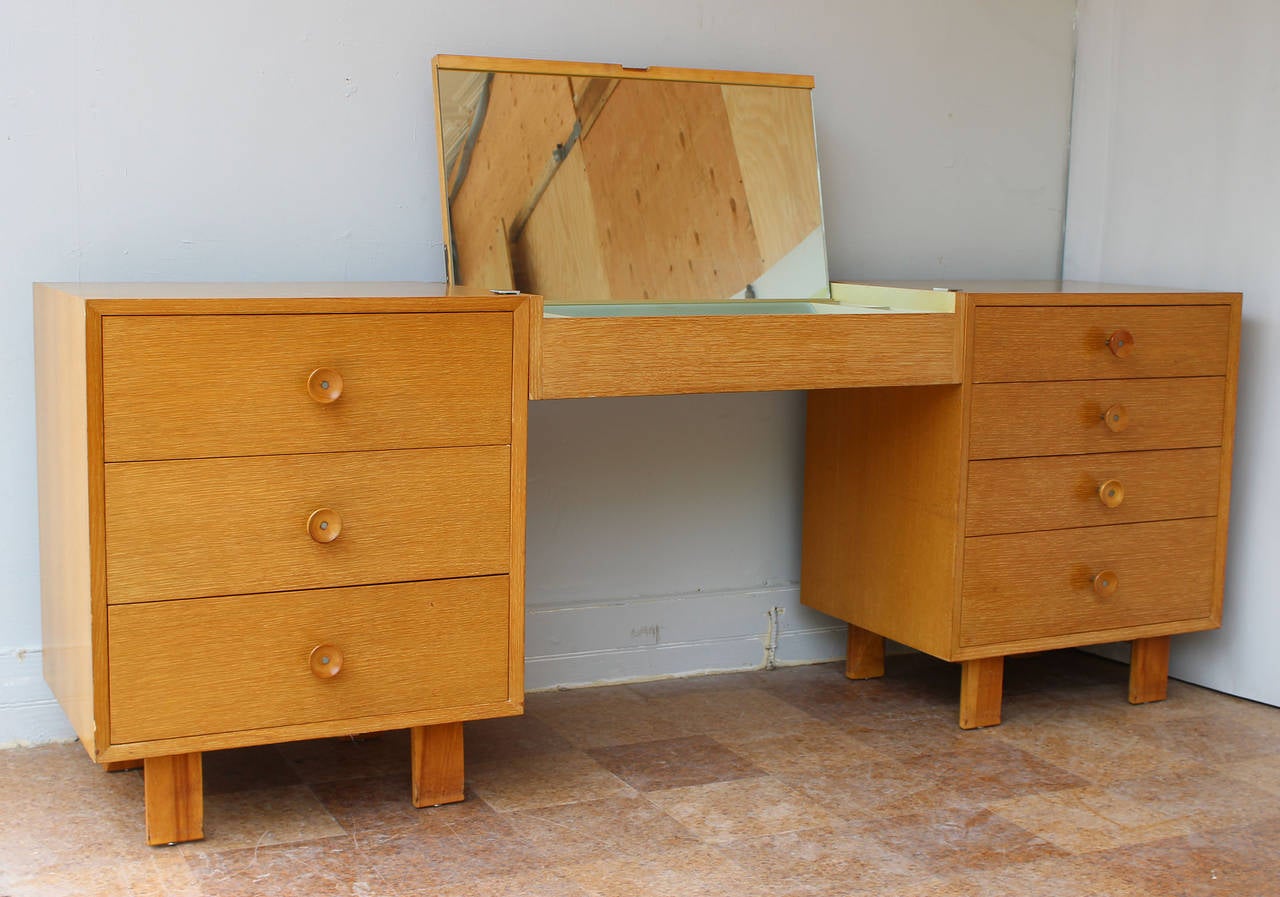Pair of George Nelson Nightstands In Excellent Condition In Southampton, NY