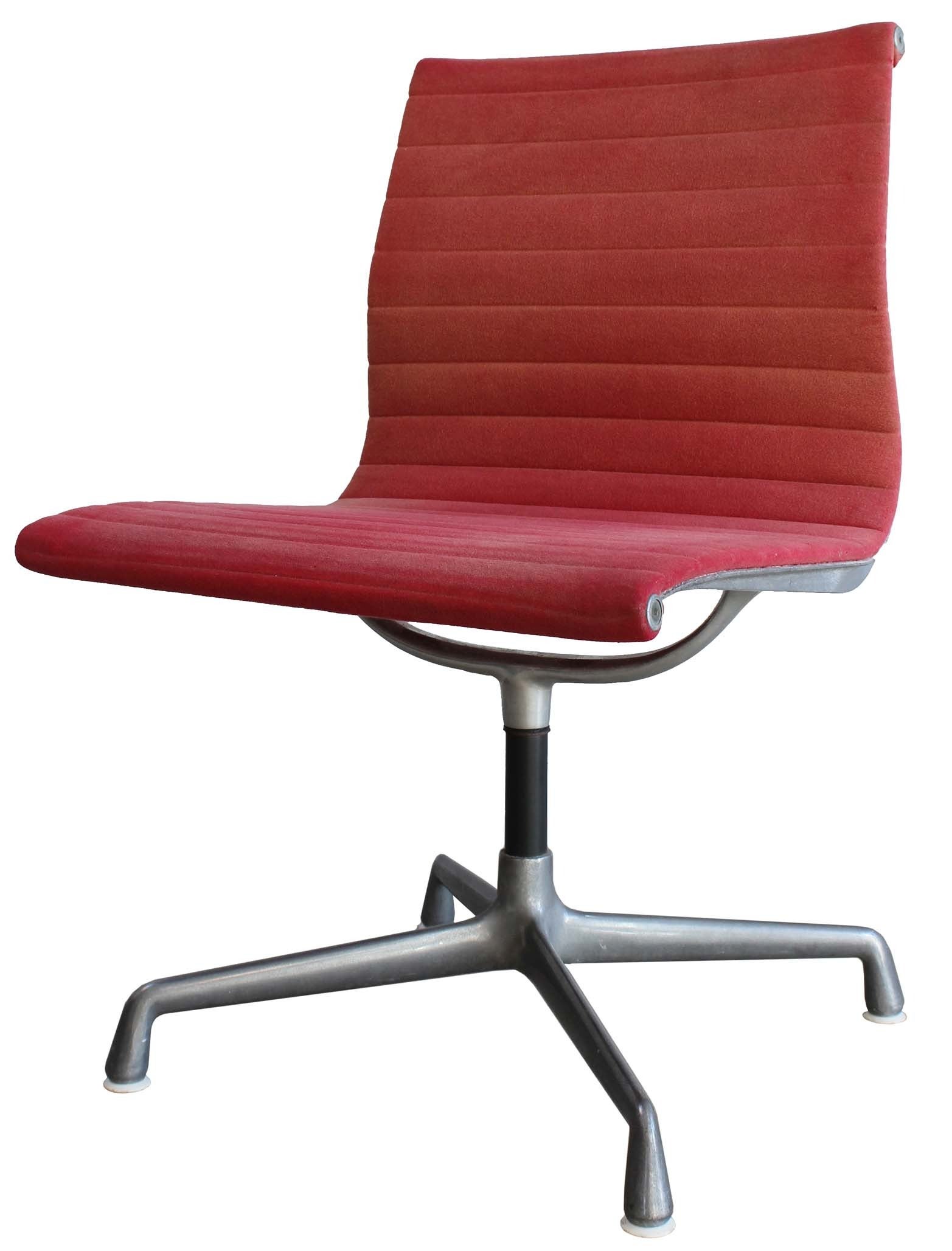 Eames Aluminum Group Desk Chair