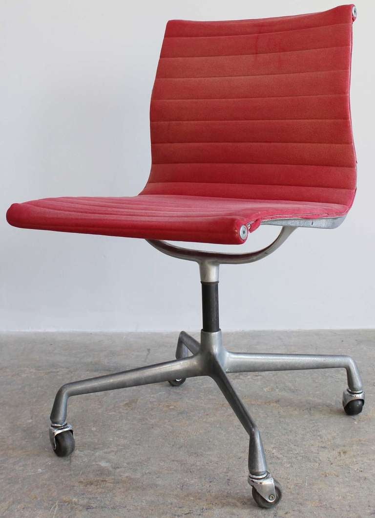 Classic Aluminum Group desk chair on casters, in original upholstery for Herman Miller.