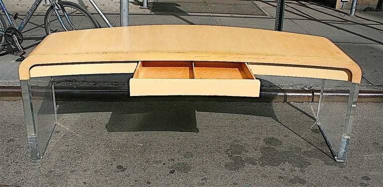 Late 20th Century Crescent Desk by Vladimir Kagan, USA, c. 1975