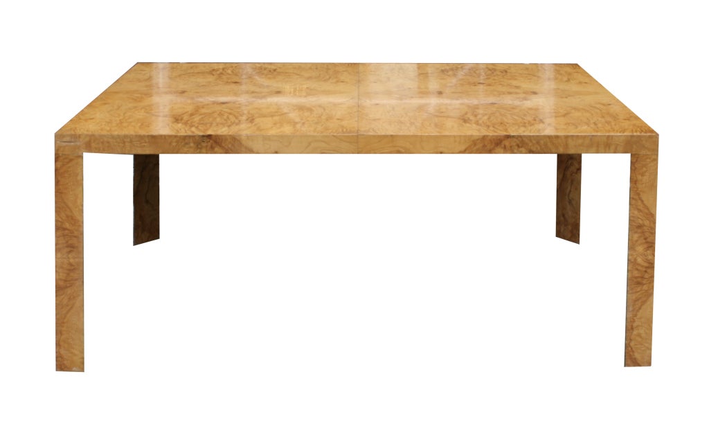 A Burl Veneer Parsons Table by Edward Wormley for Dunbar. c.1970s, USA. A beautiful blonde walnut veneer parsons table with bookmatched top. Two 18
