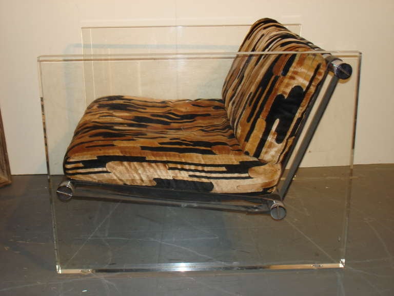 American Modern Lucite Club Chair, by Vladimir Kagan For Sale