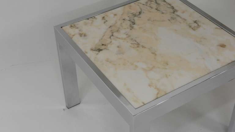 Mid-Century Modern Pristine Marble and Chrome End Table For Sale