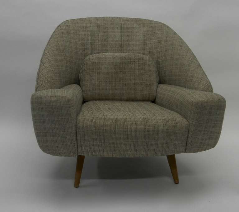 Mid-Century Modern Lady Bella Armchair