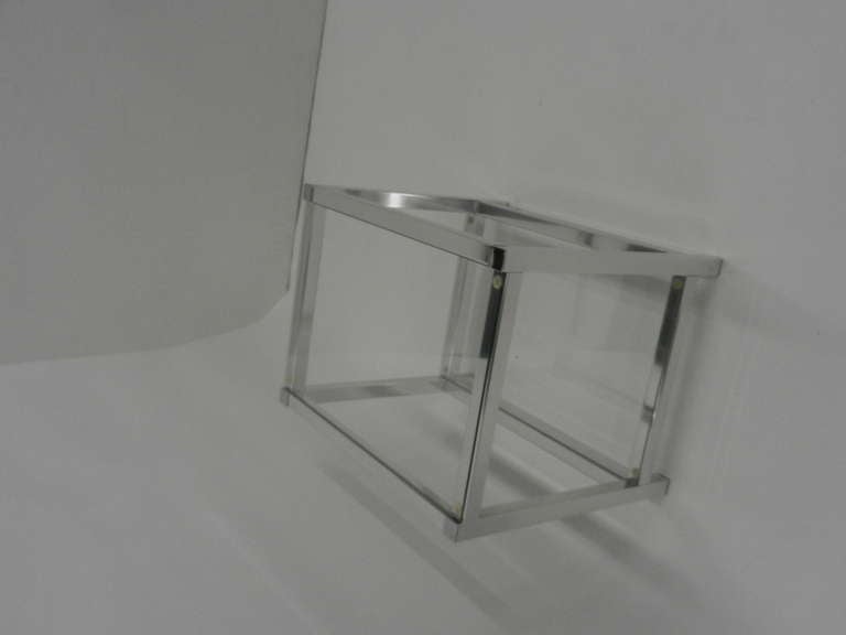 Chrome and Glass End Tables In Excellent Condition For Sale In New York, NY