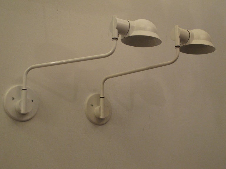 20ième siècle Paire de lampes de lecture Ron Rezek en vente