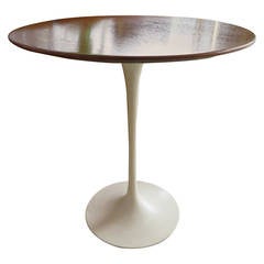 Knoll Saarinen Side Table with Walnut Top 2