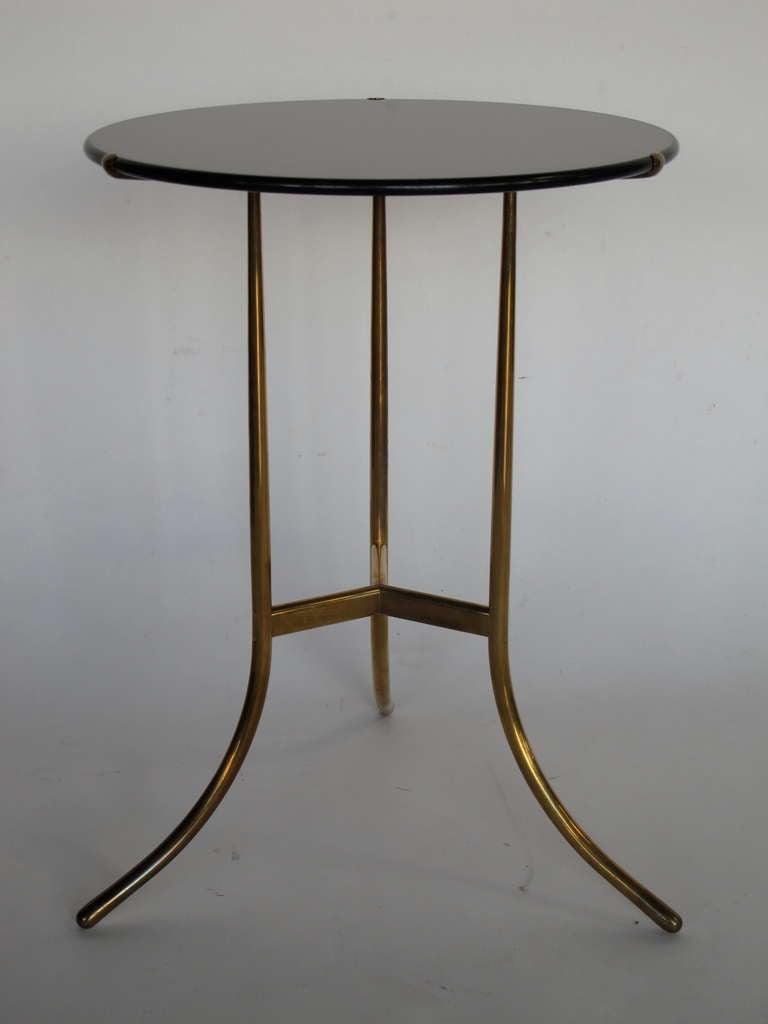 Moderne Table Cedric Hartman avec plateau en granit noir en vente
