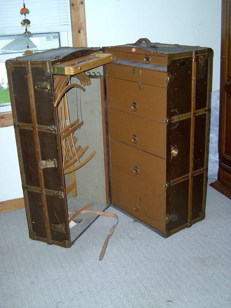 henry likly steamer trunk