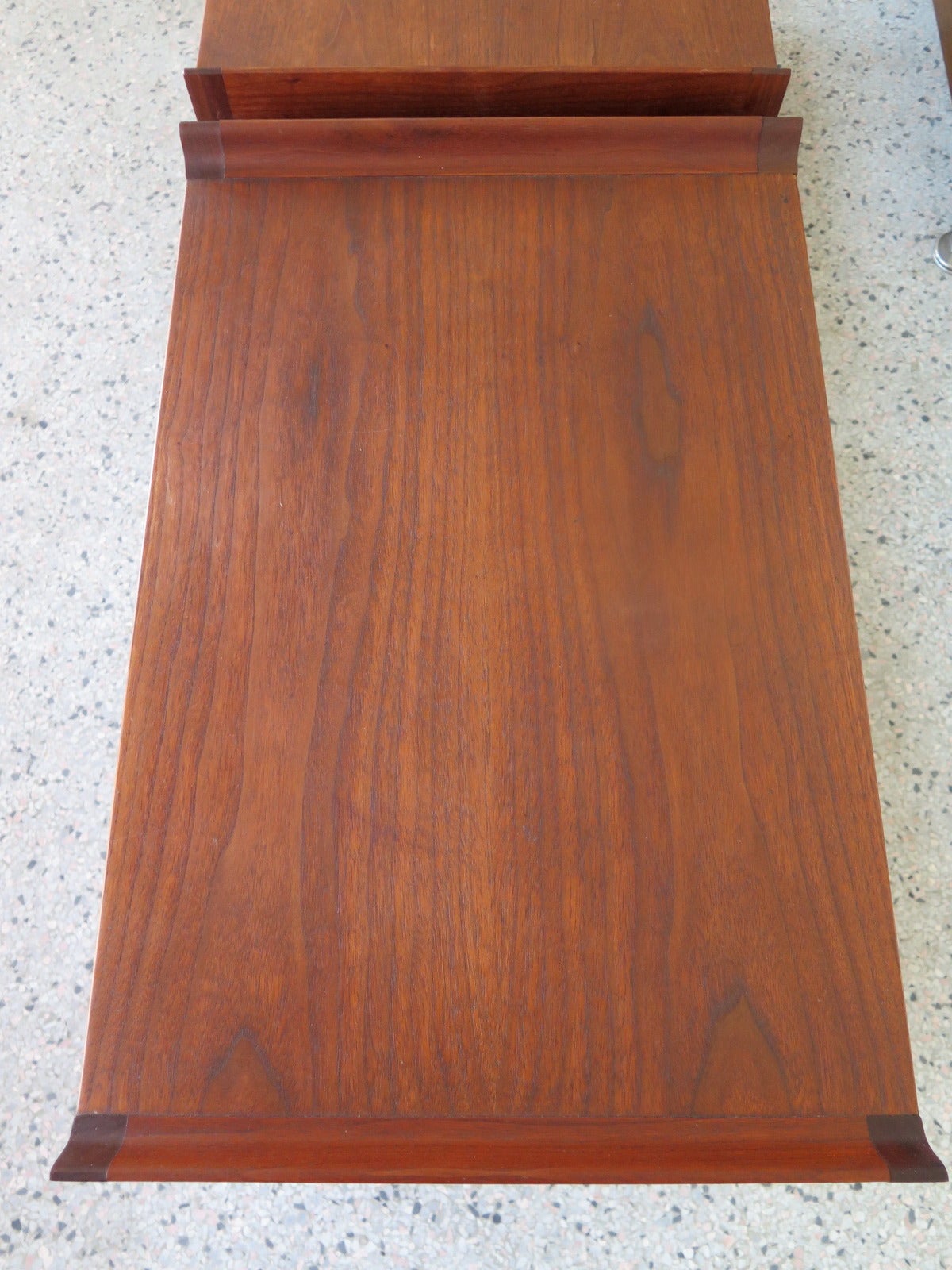 Pair of Classic Nightstands in Walnut at 1stdibs