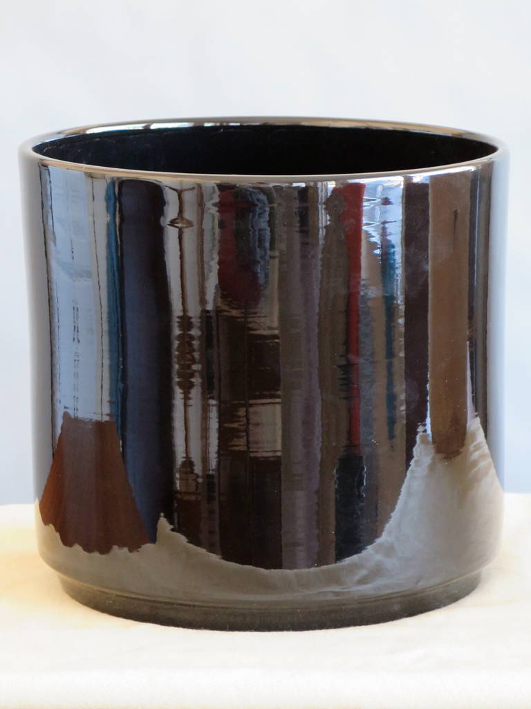 Pair of Gainey Pottery Shiny Black Ceramic Planters, Vintage and Unused