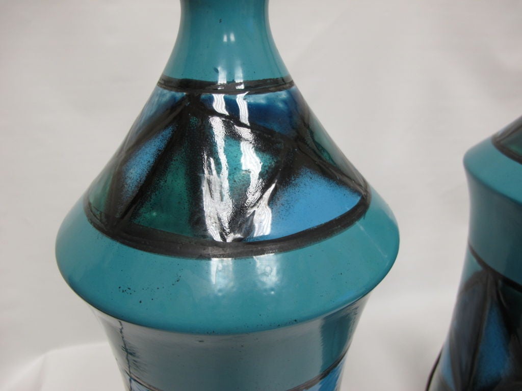 Américain Paire de grandes lampes en céramique bleue et verte d'Italie en vente