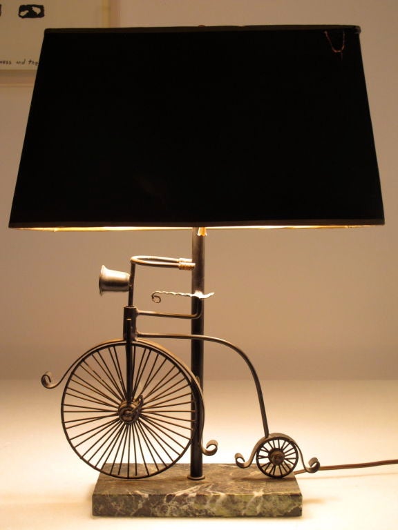 A Charming Bicycle Lamp 1