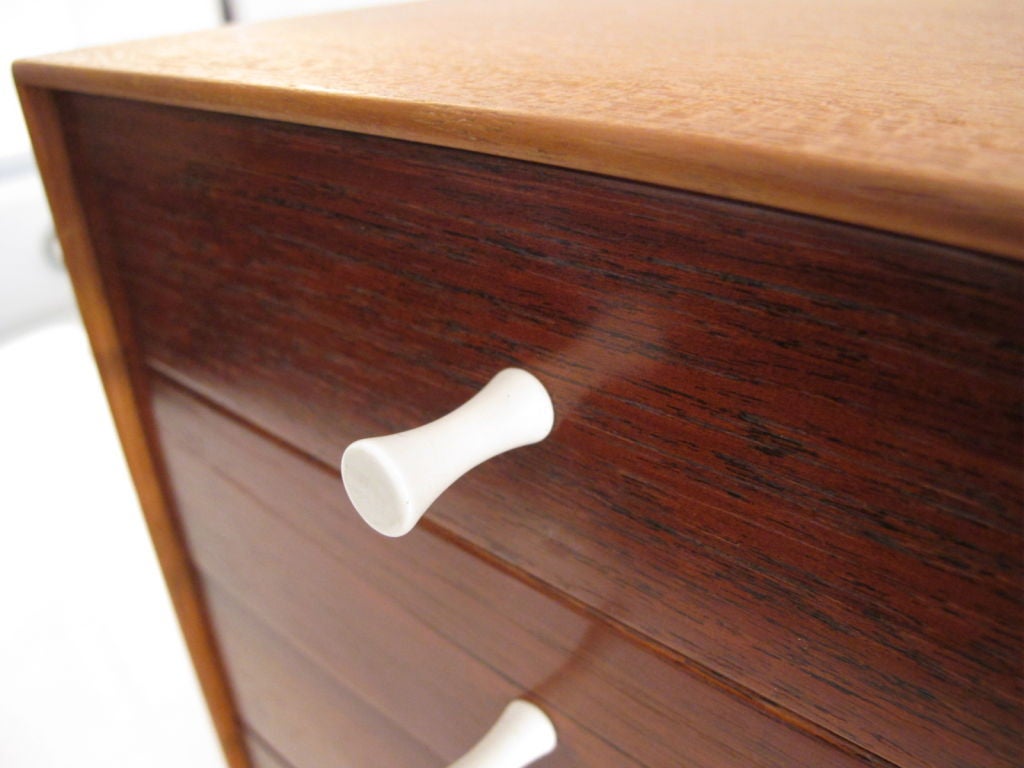 nelson miniature chest