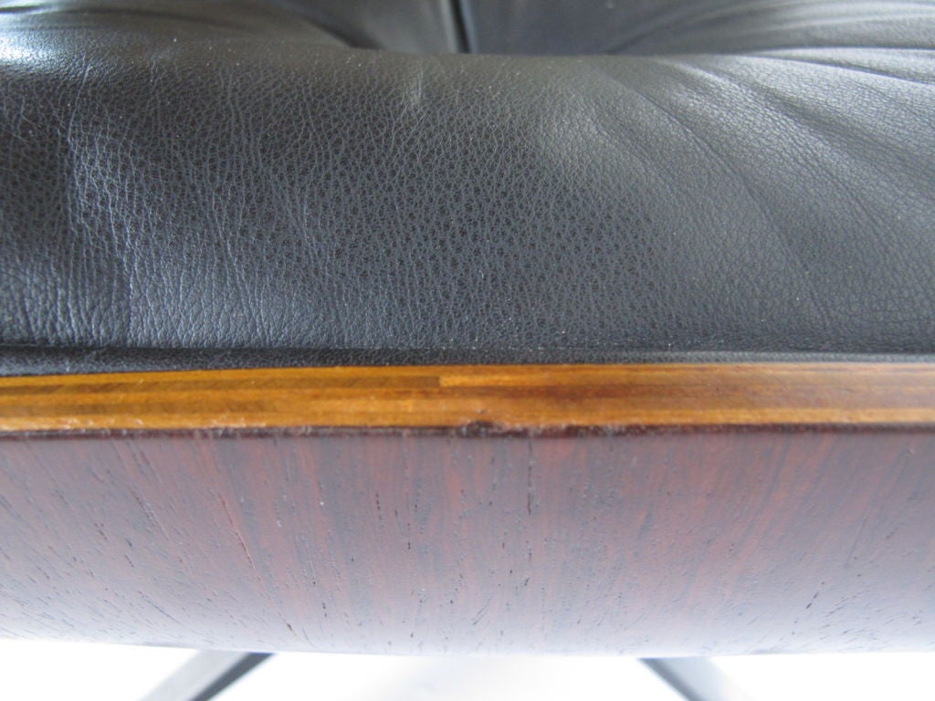 Mid-20th Century Charles Eames 671 Lounge Chair Ottoman Herman Miller