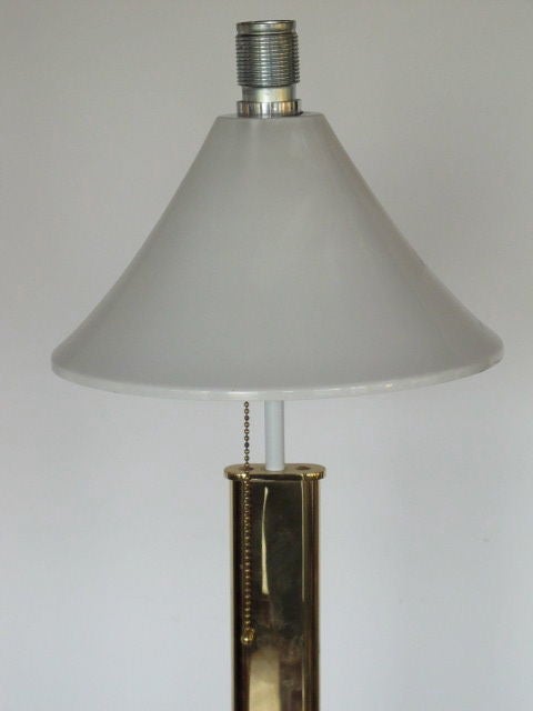 German A Pair Elegant Floorlamps In Polished Brass For Sale