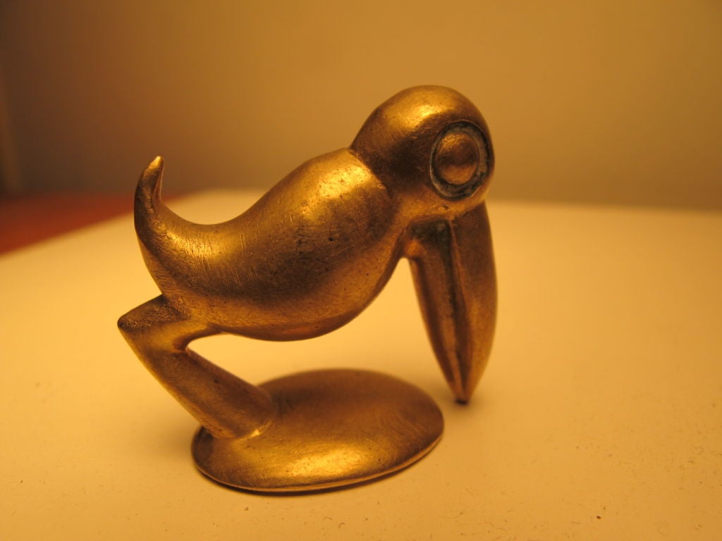 Fantastic miniature pelican by Hagenauer/Wiener Werkstatte, bronze, handmade in Austria, signed.