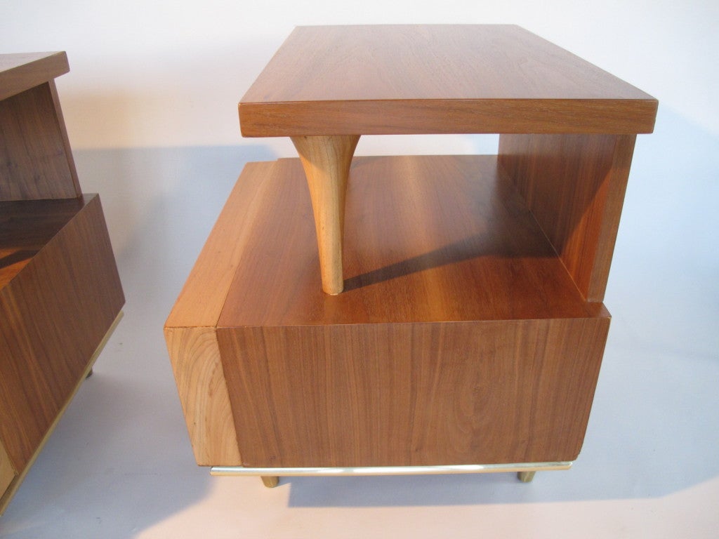 A Pair of Kent Coffey Nightstands in Natural Walnut 2