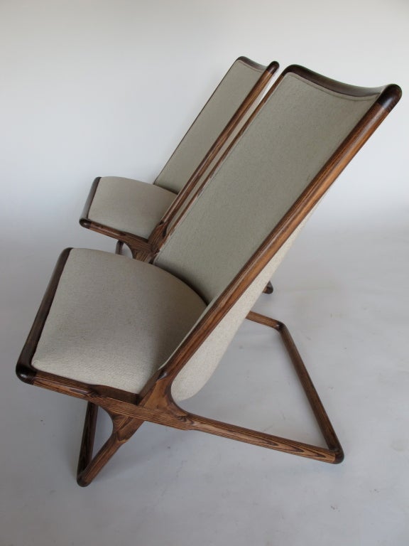 A Pair of Ward Bennett Scissor Chairs in Natural Linen 3