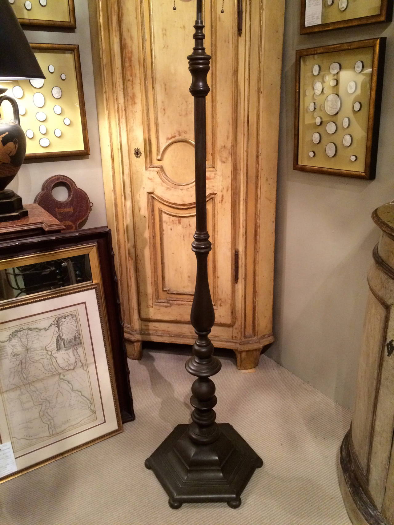 Pair of Bronze Floor Lamps In Excellent Condition In Stamford, CT