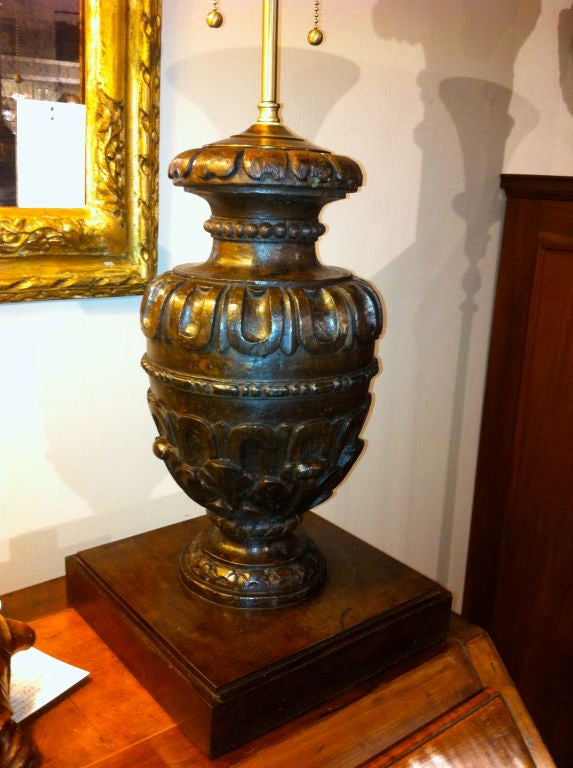 Italian Baluster Form Walnut Table Lamp