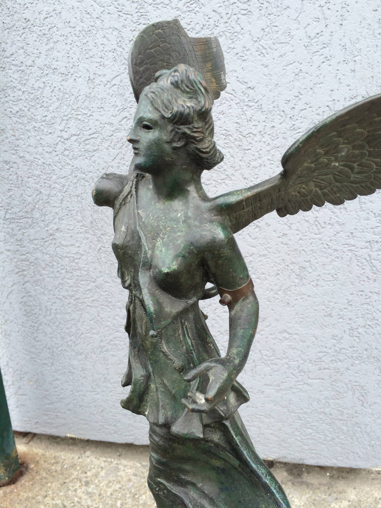 Grand Tour Bronze Sculpture of Winged Victory In Excellent Condition In Stamford, CT