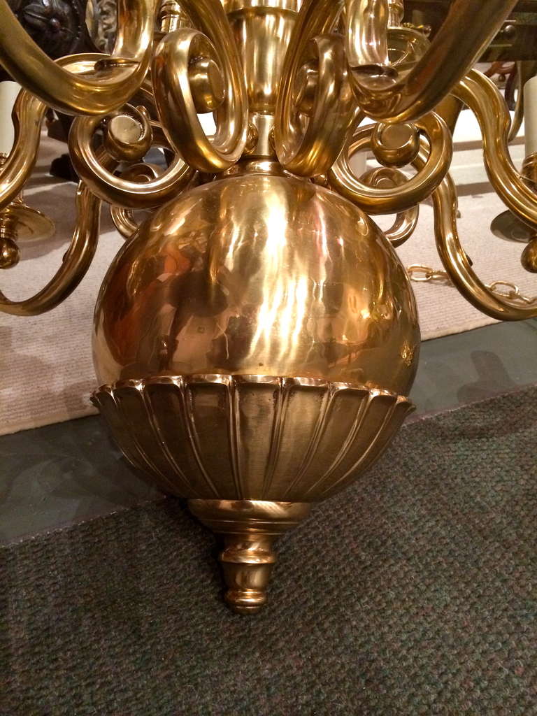 Dutch Baroque Style Brass Twelve-Arm Chandelier In Good Condition In Stamford, CT