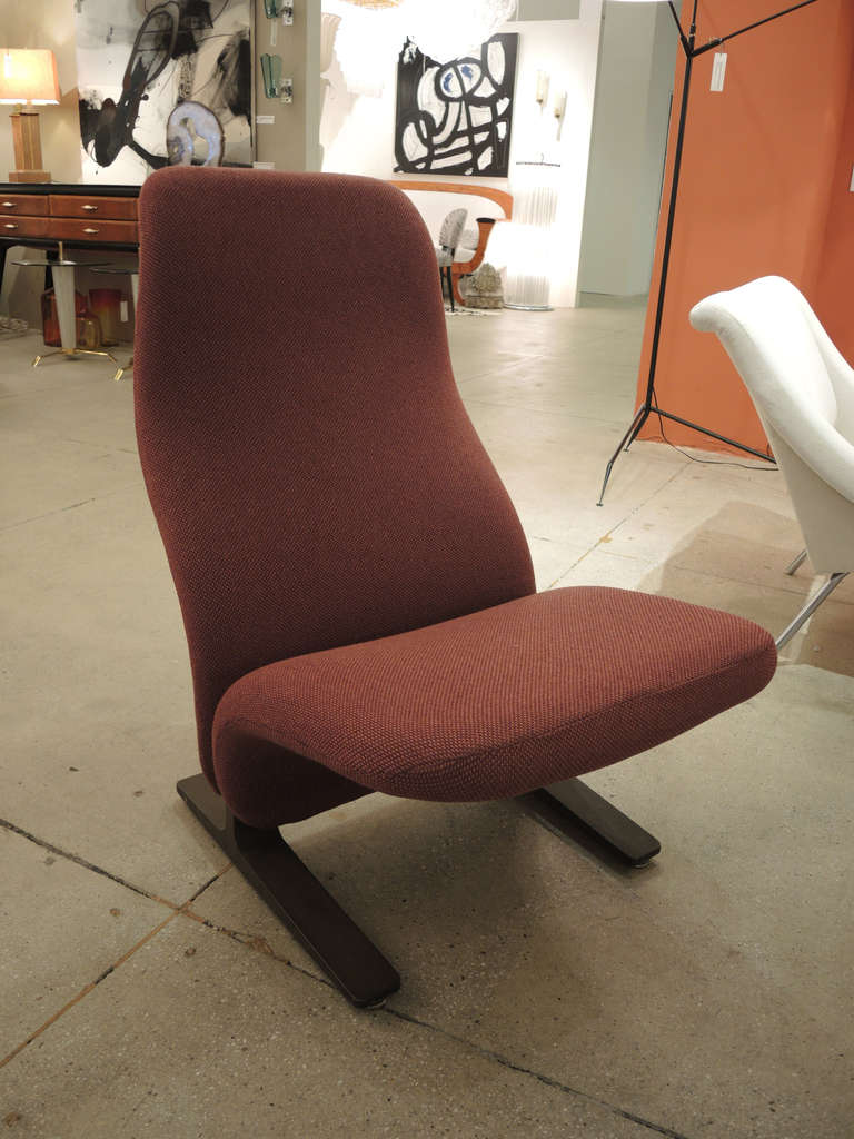 'Concorde' Chairs by Pierre Paulin