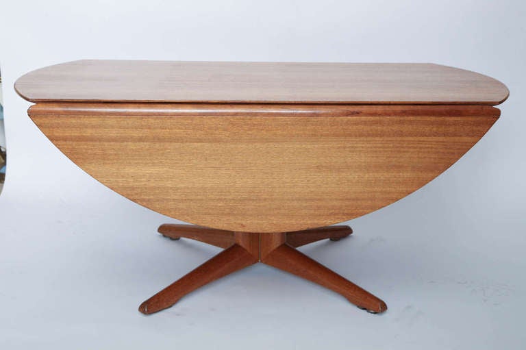 American 1940s Modernist Table In Excellent Condition In New York, NY