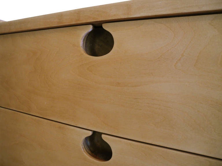 Mid-Century Modern Blonde Sideboard Cabinet/Credenza/Dresser by Edmond Spence In Excellent Condition In Hudson, NY